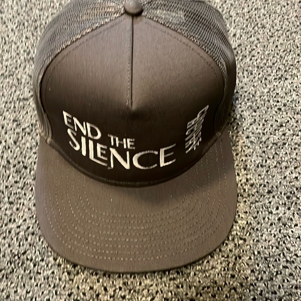 “End the silence” Choose recovery hat